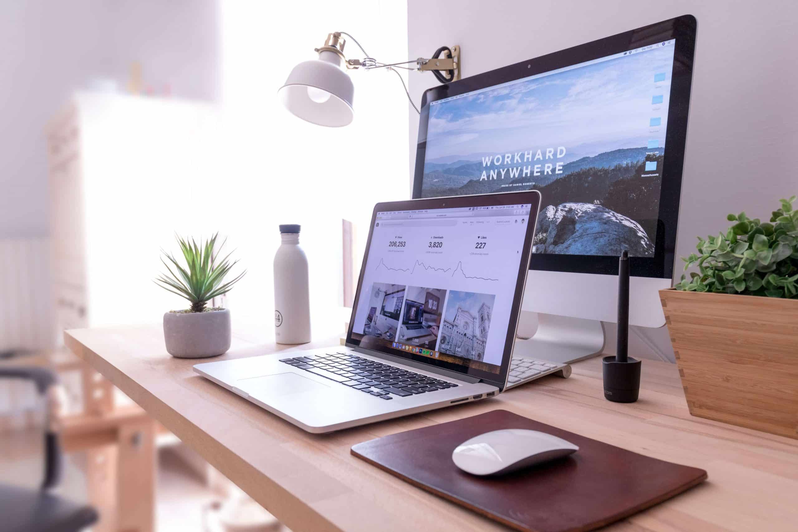 Freelance ou agence web : que choisir pour créer son site ?
